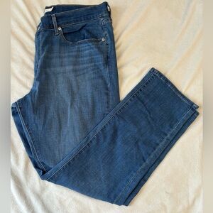 Levi's Women's Classic Straight Leg Jeans